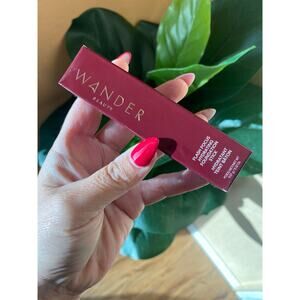 NEW Wander Beauty Flash Focus Hydrating Foundation Stick in Golden Medium